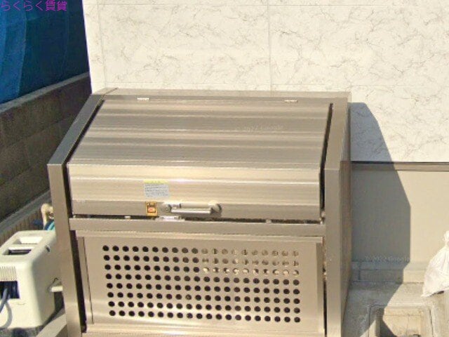 野崎駅 徒歩3分 1階の物件外観写真