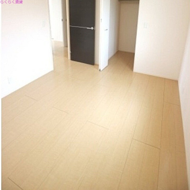 ウエスタンリバー香里の物件内観写真