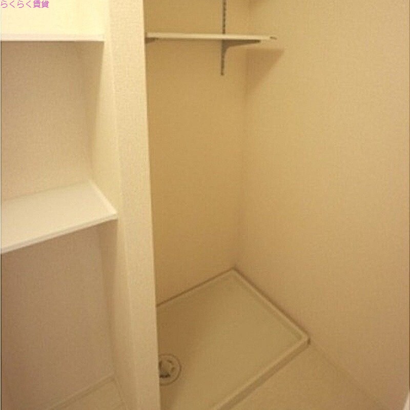 ウエスタンリバー香里の物件内観写真