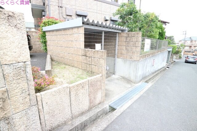 エストコリーヌ Ⅰ番館の物件外観写真