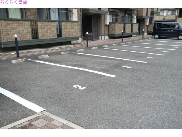 エストコリーヌ Ⅰ番館の物件外観写真