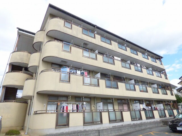 アレーゼＦの物件外観写真