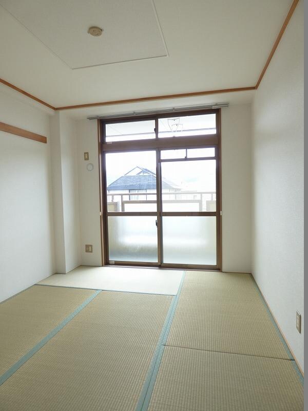 アレーゼＦの物件内観写真