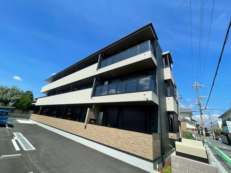 メゾンルミネ若松の物件外観写真