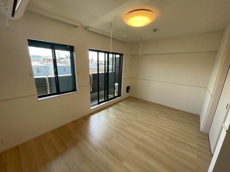 メゾンルミネ若松の物件内観写真