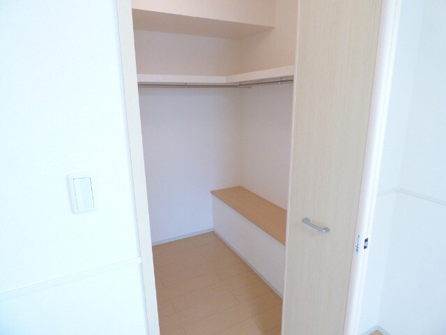 カルム エレガンスの物件内観写真