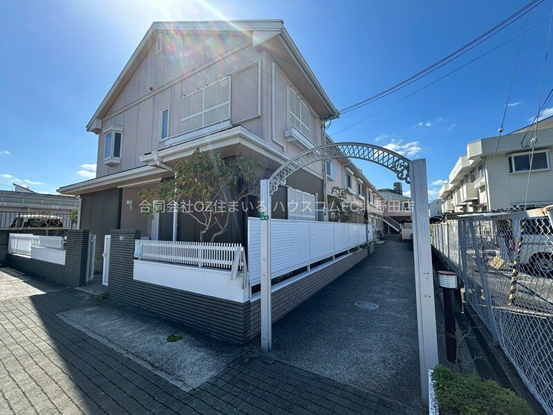 ステージパティオの物件外観写真