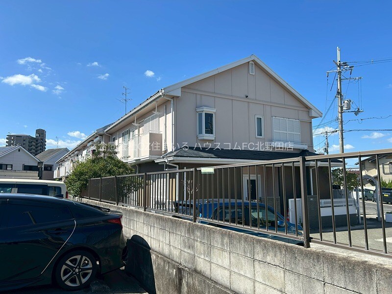 ステージパティオの物件外観写真