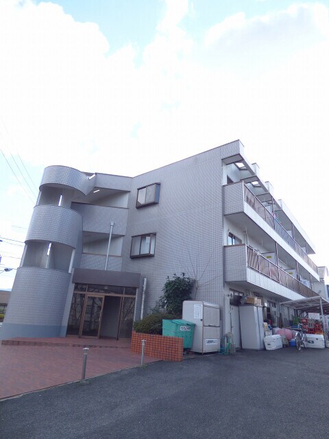 ドミール仲谷１号館の物件外観写真