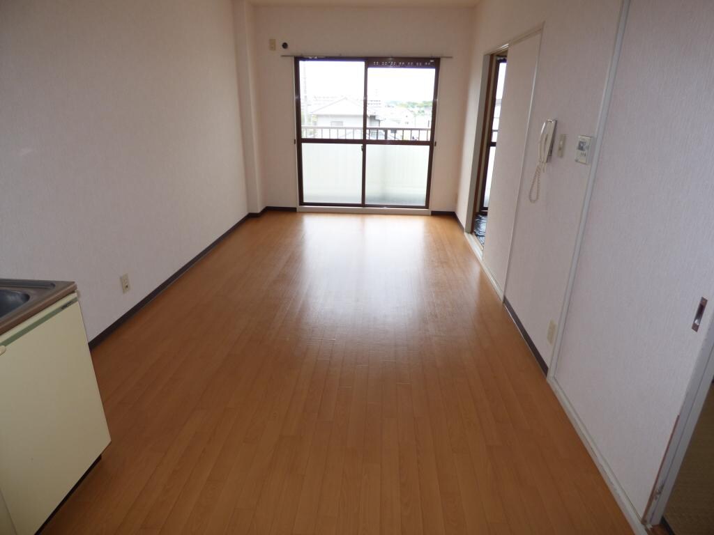 ドミール仲谷１号館の物件内観写真