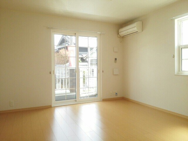 ネオ　プロヴィデンスの物件内観写真