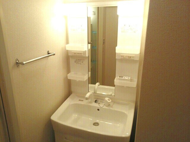 ネオ　プロヴィデンスの物件内観写真