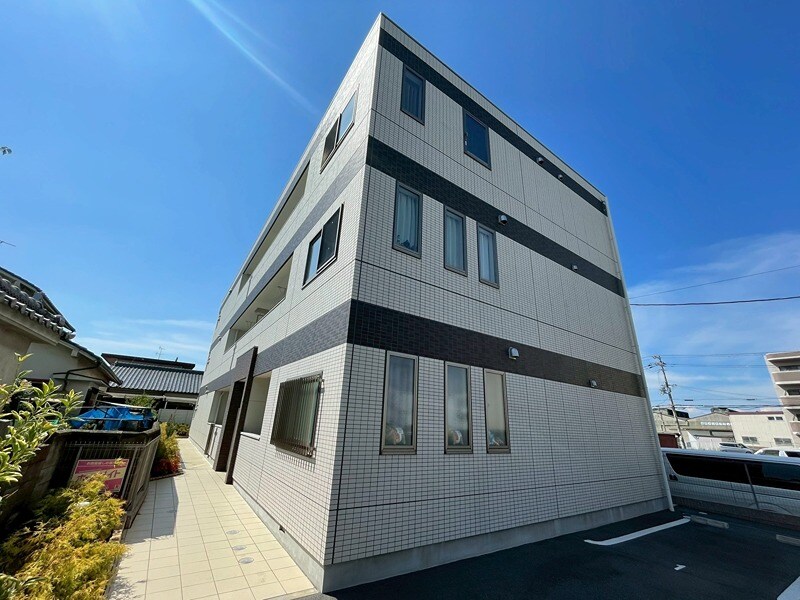 Earth Wellの物件外観写真