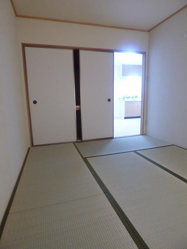 サントス泉ヶ丘の物件内観写真