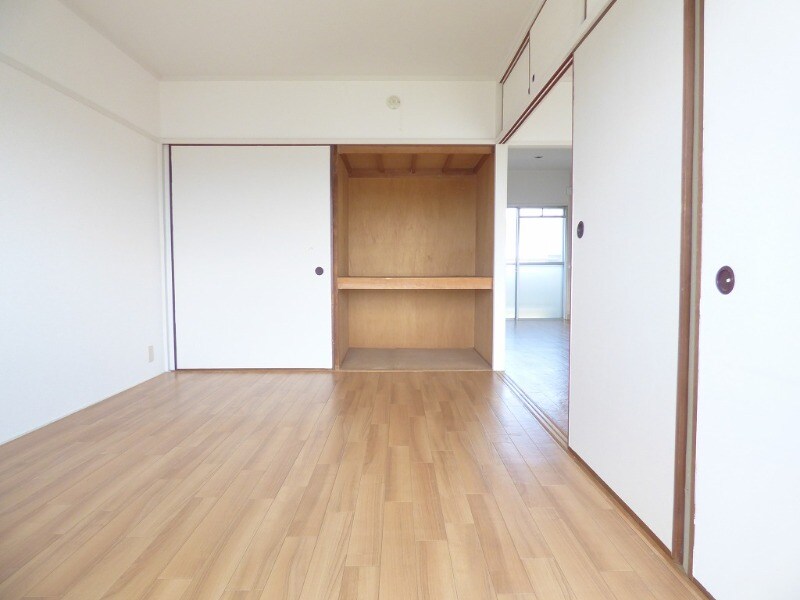 ヴィラナリー狭山6号棟の物件内観写真