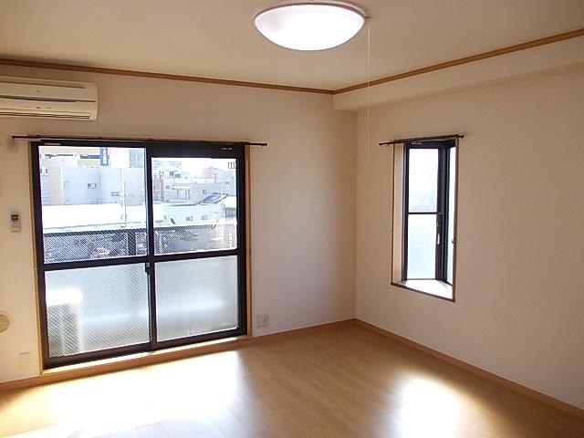 プリンスコートの物件内観写真