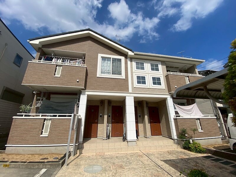 クレメントの物件外観写真