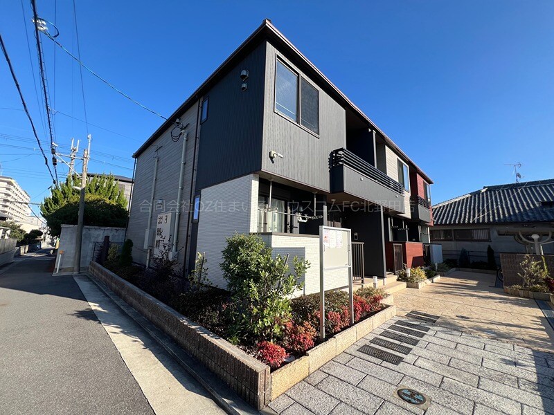 エレガント　オハナの物件外観写真