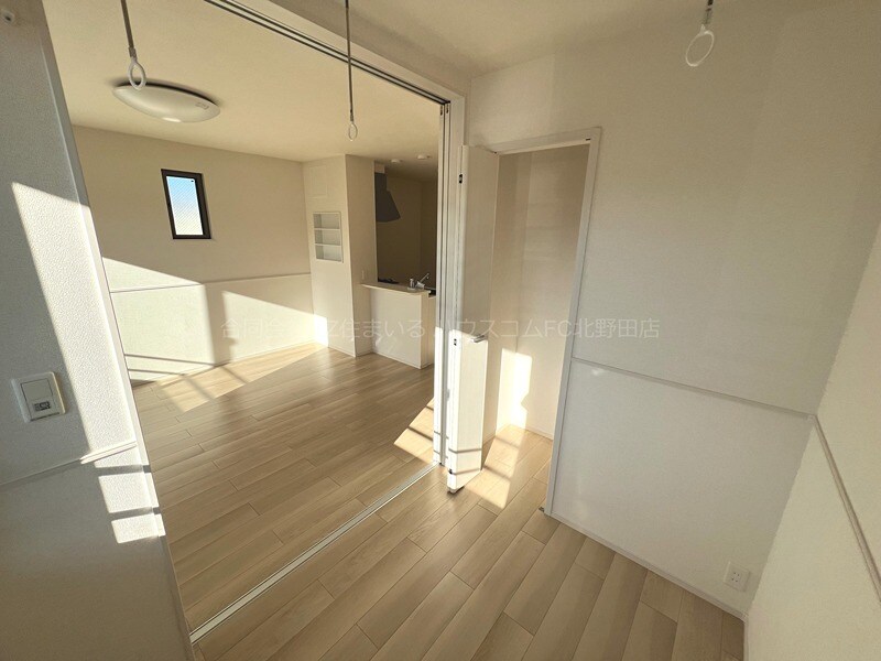 エレガント　オハナの物件内観写真