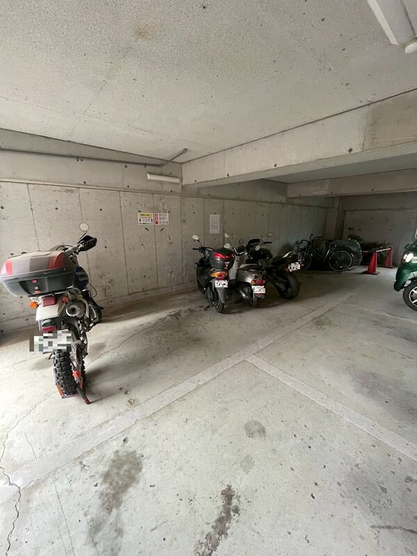 アデューウエダの物件内観写真