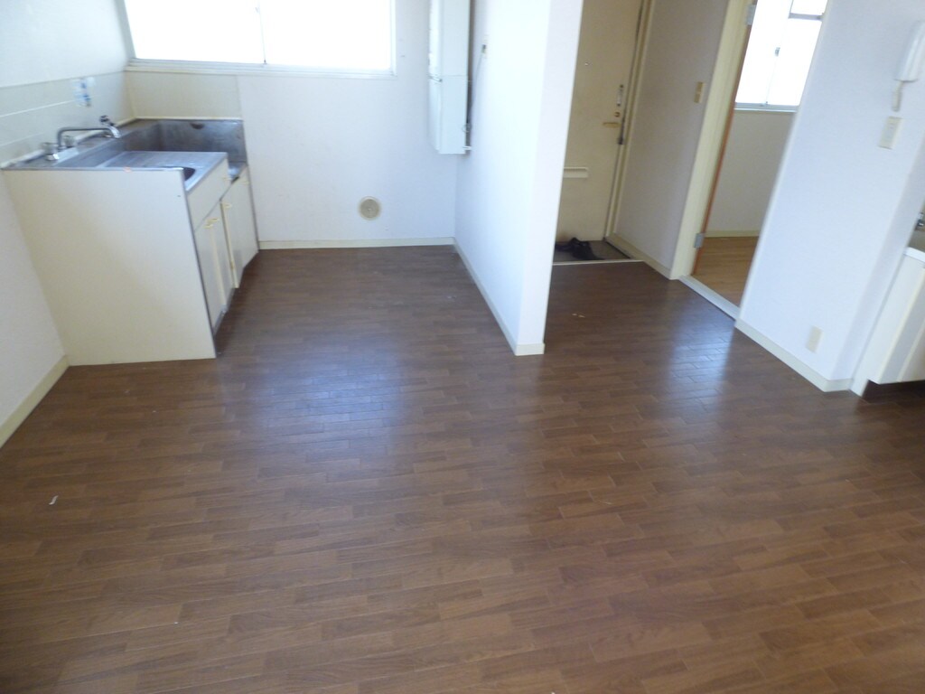 エステートピア桐の物件内観写真