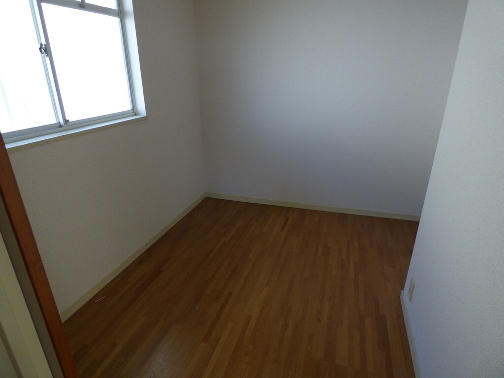 エステートピア桐の物件内観写真