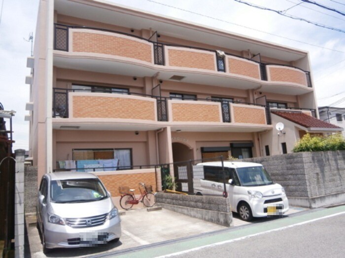 ホワイトロートスの物件外観写真