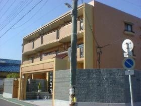 ホワイトロートスの物件外観写真