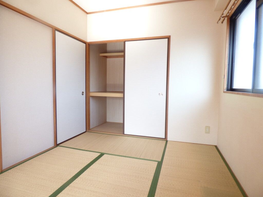 ホワイトロートスの物件内観写真