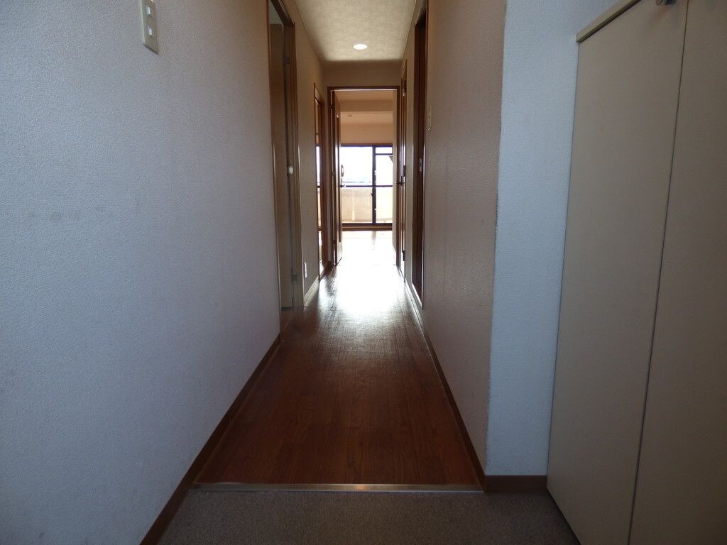 ホワイトロートスの物件内観写真