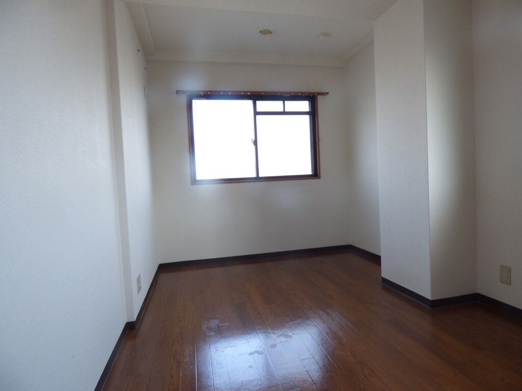 ホワイトロートスの物件内観写真