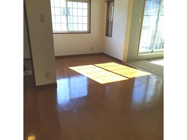 エン・フィールド大饗の物件内観写真