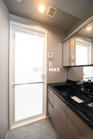 レジディア神田の物件内観写真