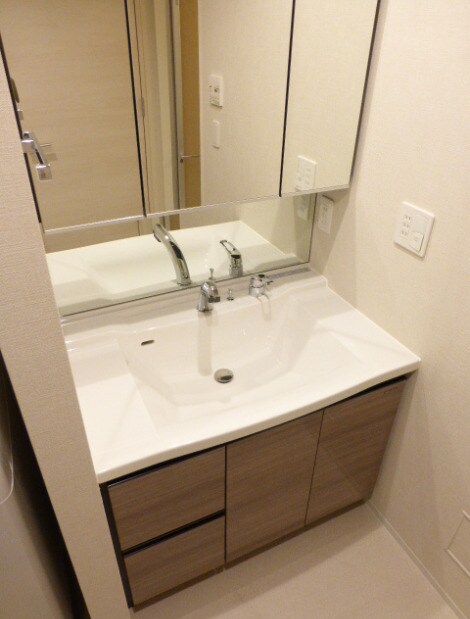 ザ・レジデンス赤坂檜町の物件内観写真