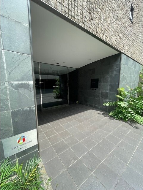 ミリアレジデンス南麻布の物件外観写真