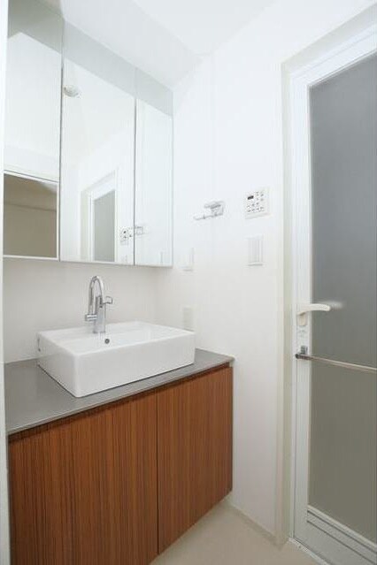 コンフォリア芝浦バウハウスの物件内観写真