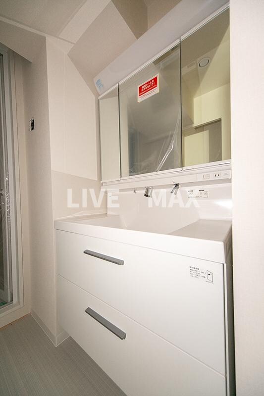 LUMICITY月島の物件内観写真