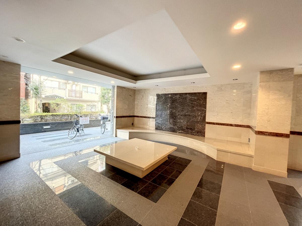 パレステュディオ南麻布の物件外観写真