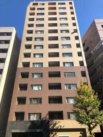 レジディア神田岩本町の物件外観写真