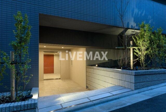 ブルーミング西麻布の物件外観写真