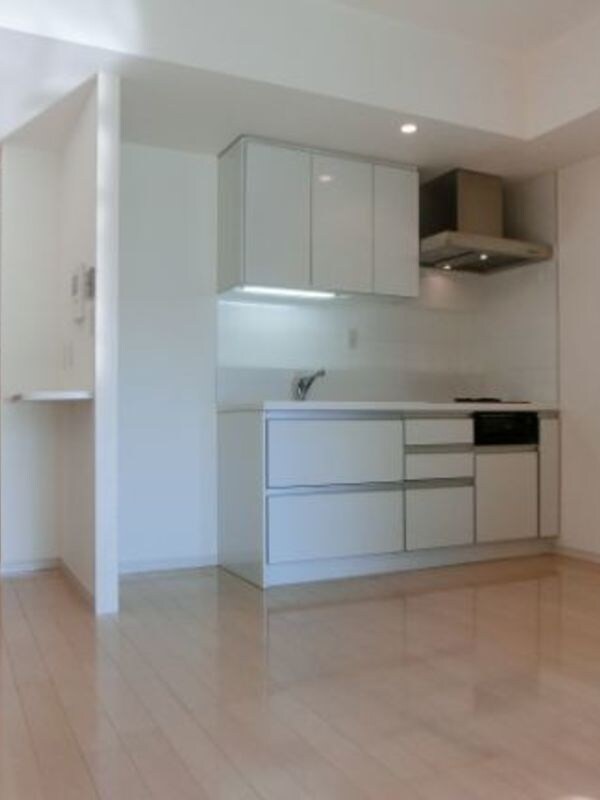 コンフォリア神田神保町の物件内観写真