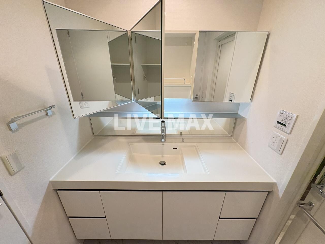 ＬａＳａｎｔｅ麻布十番の物件内観写真