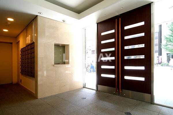 レジディア神田岩本町の物件外観写真