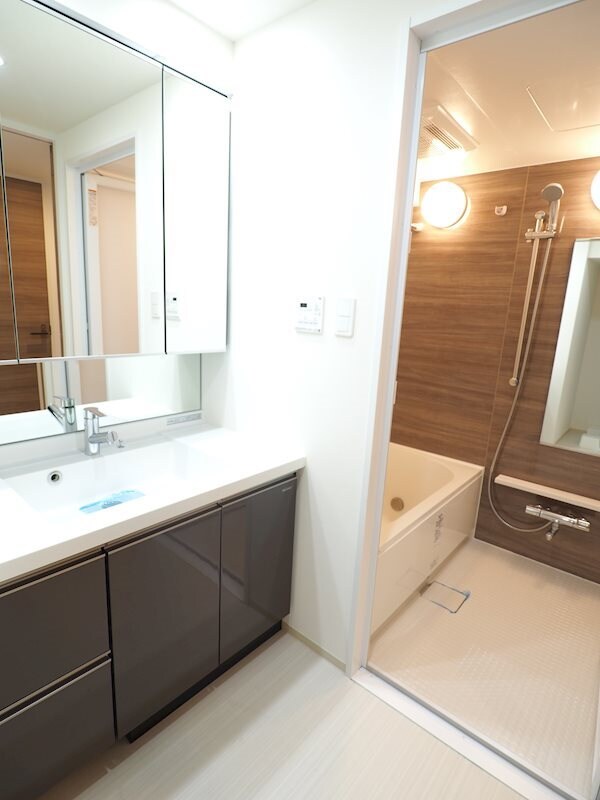 レジディア大手町北の物件内観写真