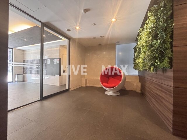 クレジデンス神谷町の物件外観写真