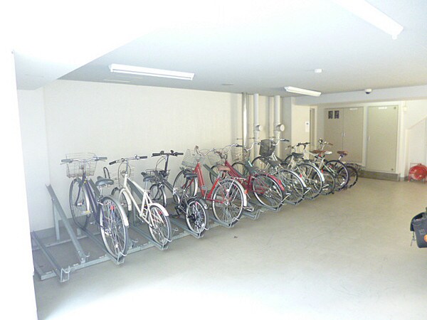 スカイコートお茶の水の物件内観写真