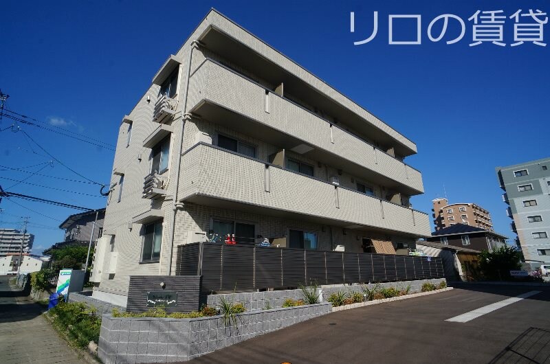 箱崎駅 徒歩13分 3階の物件外観写真