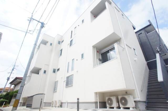 CB千早南フゼアの物件外観写真