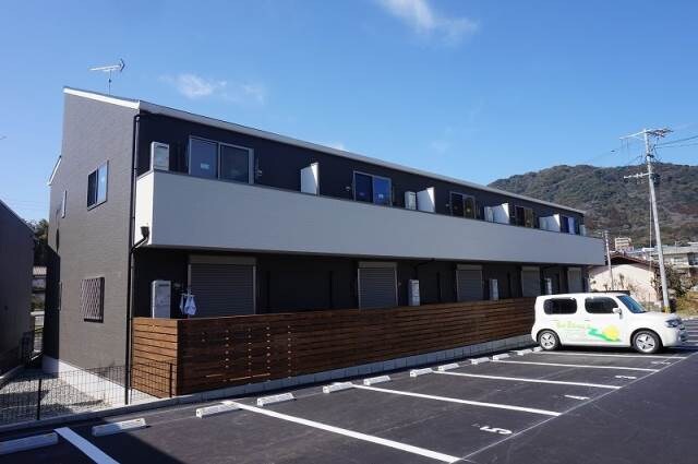 教育大前駅 徒歩11分の物件外観写真