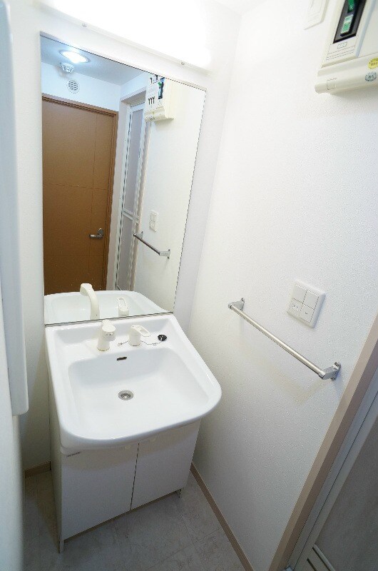 箱崎駅 徒歩8分 3階の物件内観写真